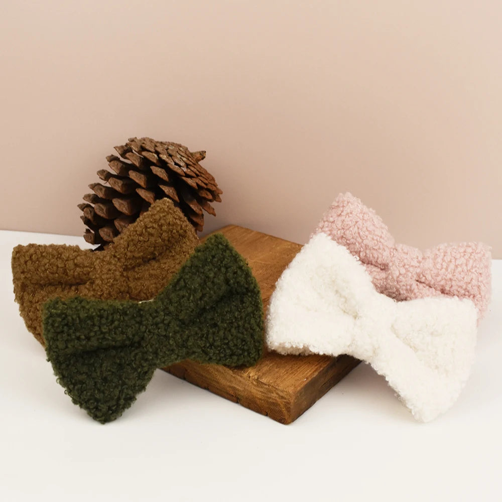 Luxury Teddy dog collar with options to add on detachable bow and lead